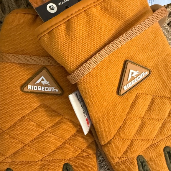 Ridgecut Orange and Green Quilted insulated Gloves NWT Women’s Small - Picture 2 of 7